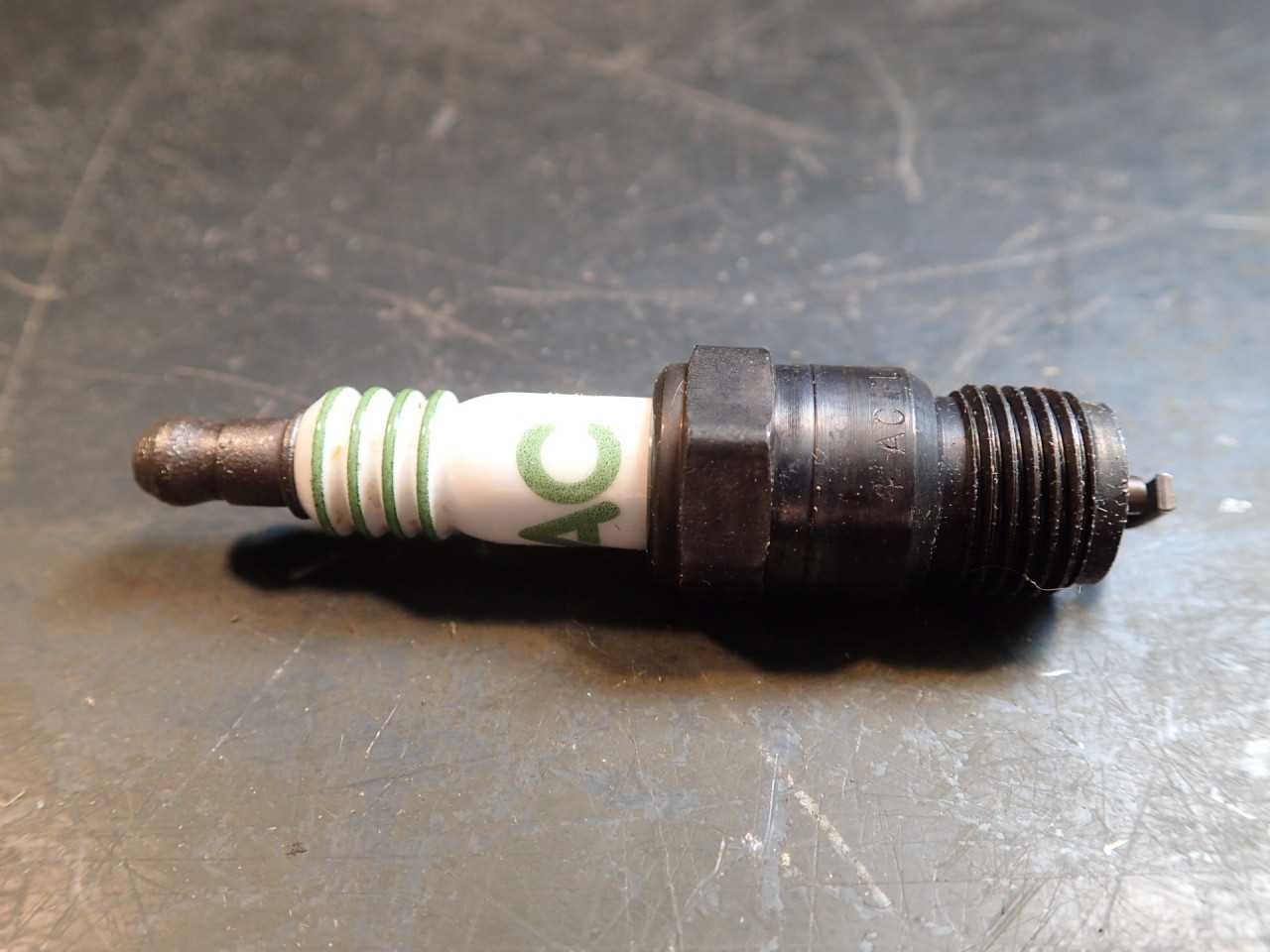 8-Pack of AC GM General Motors Fire Ring II 45TS Spark Plugs: Green Ring NOS USA - INDUSTRIAL PARTS