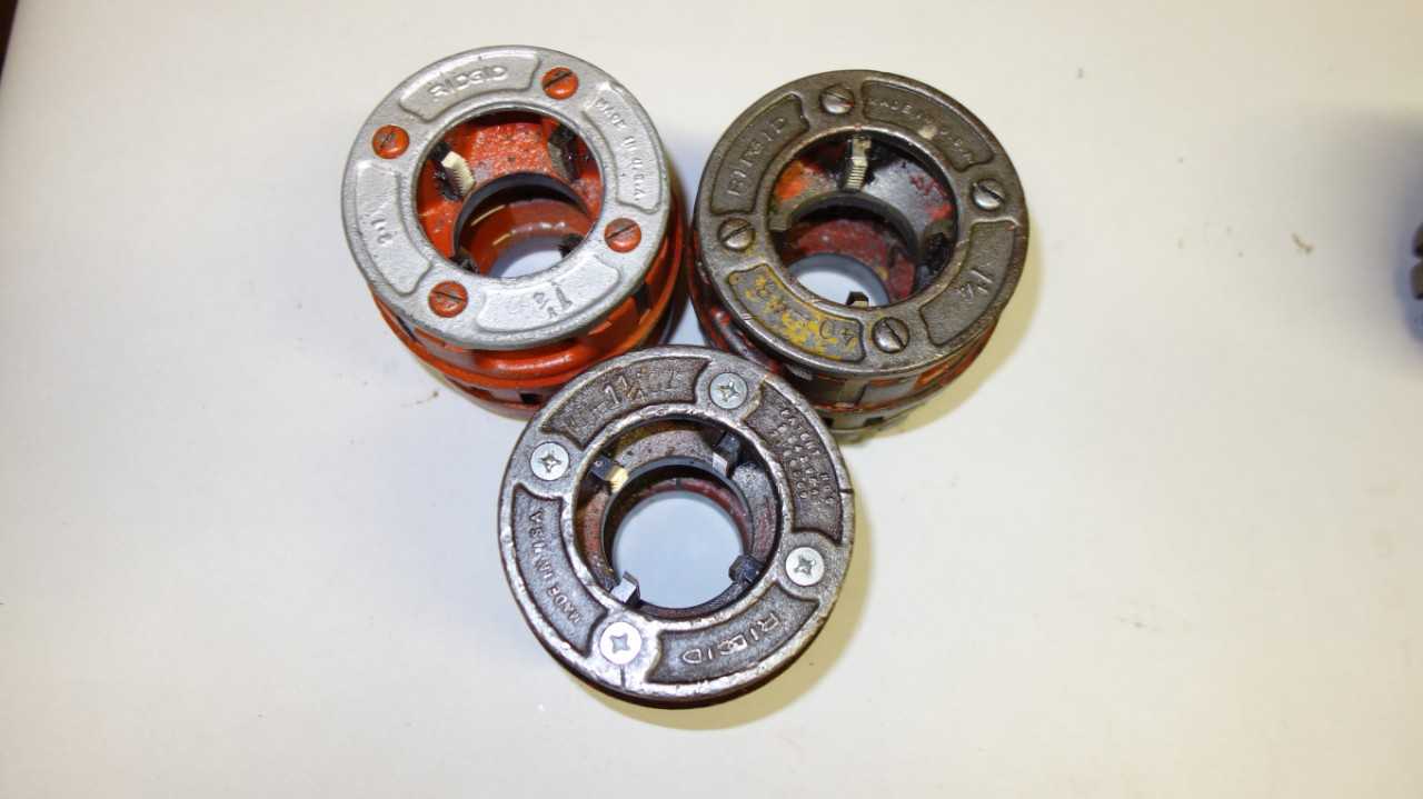 LOT OF 3 RIDGID 1-1/4 IN DIE HEADS - ELECTRIC POWER TOOLS