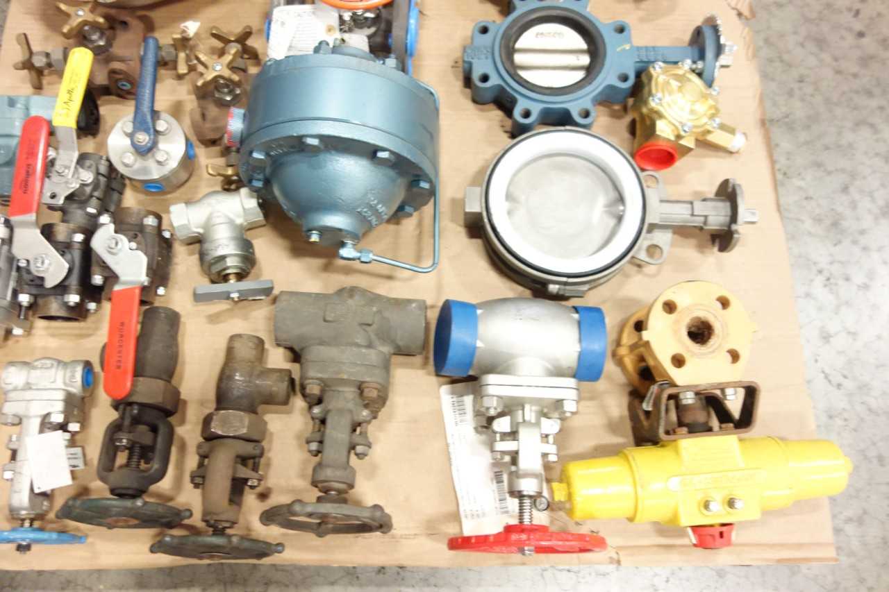 2 PALLETS OF ASSORTED VALVES AND VALVE ACCESSORIES - VALVES