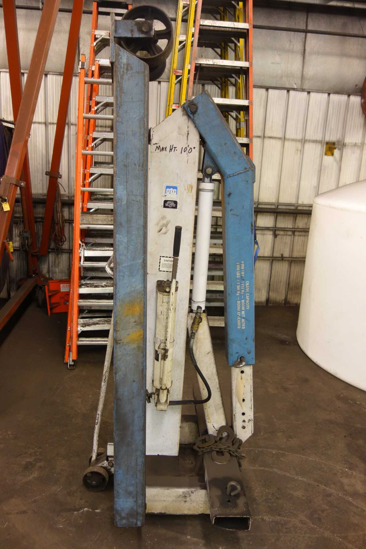 4000LBS 2 TON MANUAL BOOM CRANE HOIST - LIFTING EQUIPMENT