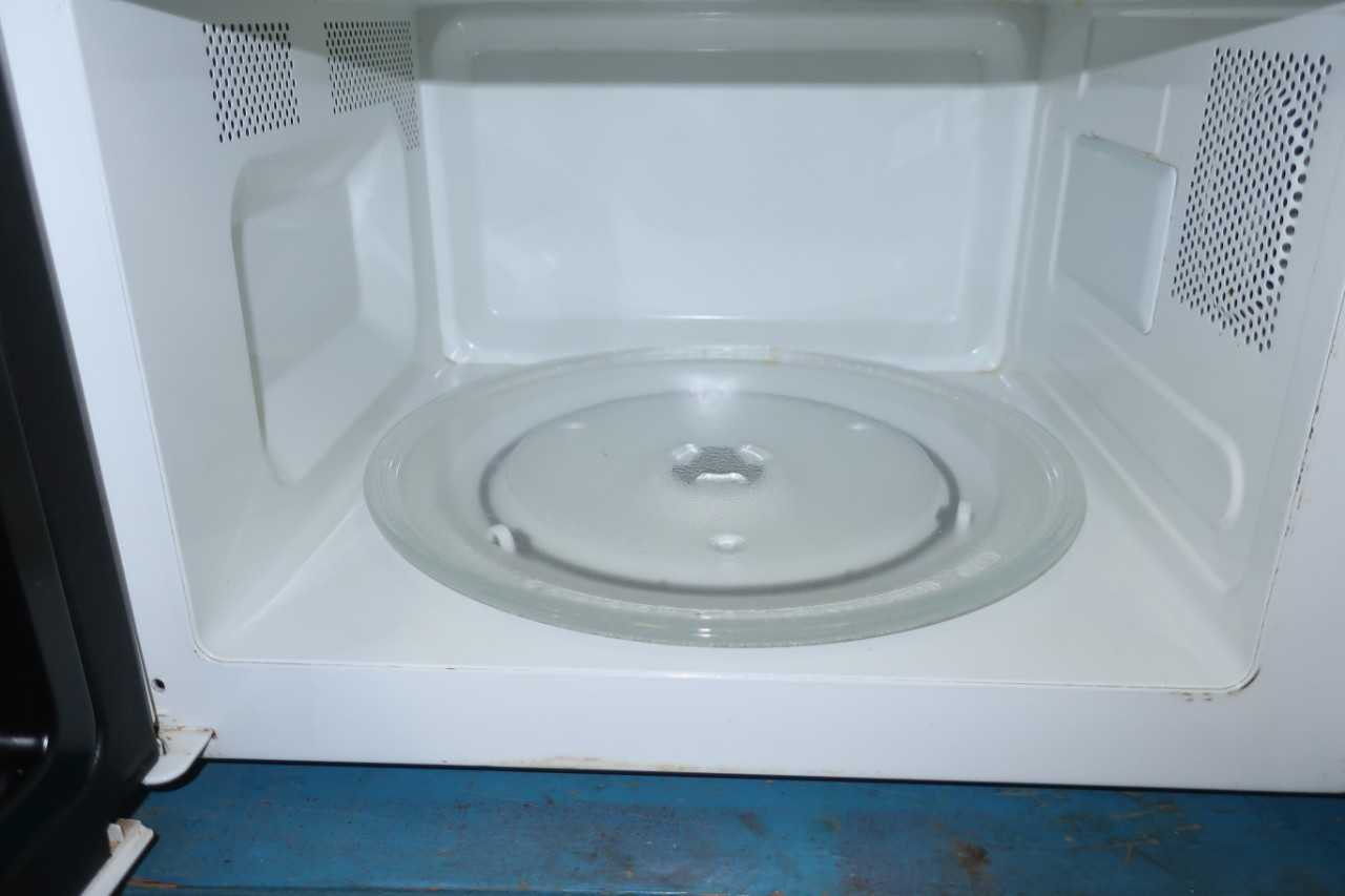 SAMSUNG MW850WA MICROWAVE 120V 800W 1.2KW 60HZ - MISCELLANEOUS
