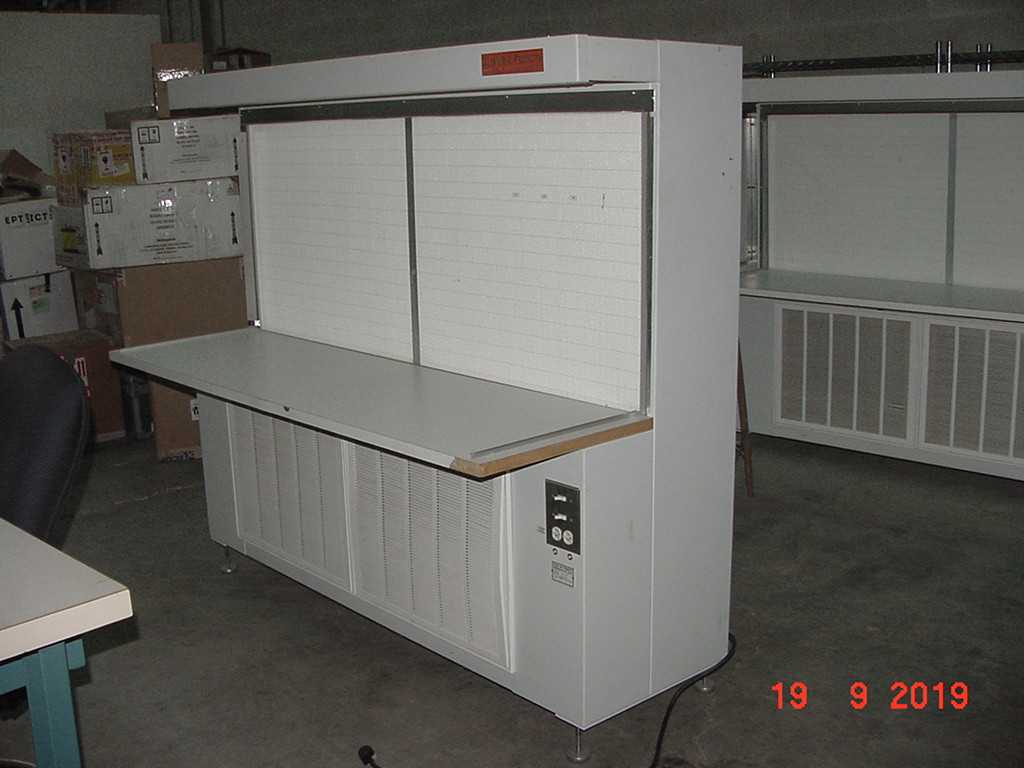CLEAN AIR PRODUCTS CAP 301-2429-1 LAMINAR FLOW BENCH - LAB & SCIENTIFIC
