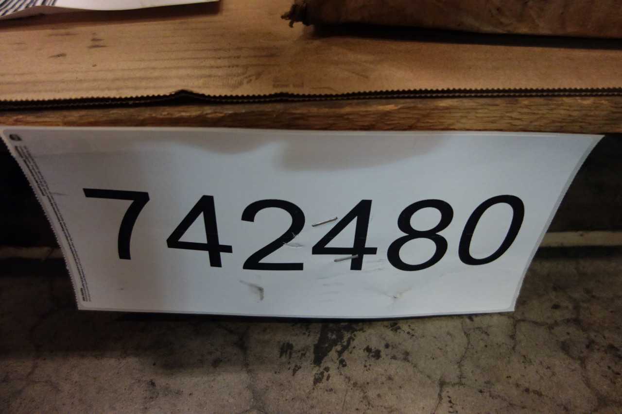2 PALLETS OF ASSORTED BELTS, ROLLER CHAIN, SPROCKETS, SCREW BEARING- NSK, MARTIN, GATES - ROLLER CHAIN