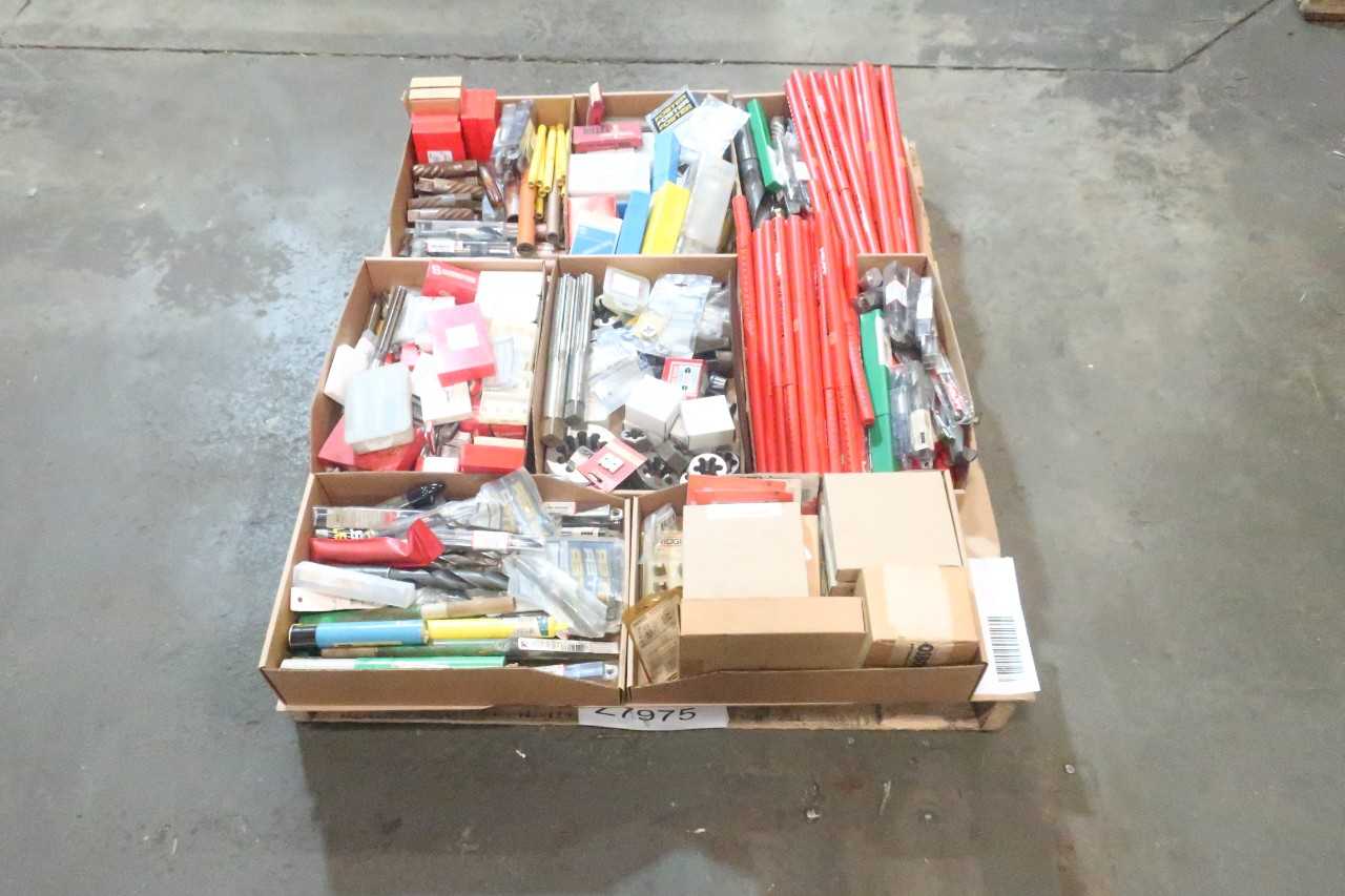 1 PALLET OF ASSORTED METAL WORKING TOOLS- REMERS, CENTER MILL BITS, DIES, TAPPERS- CHROMATE, HILTI, RDGID, GW MORSE - ELECTRIC POWER TOOLS