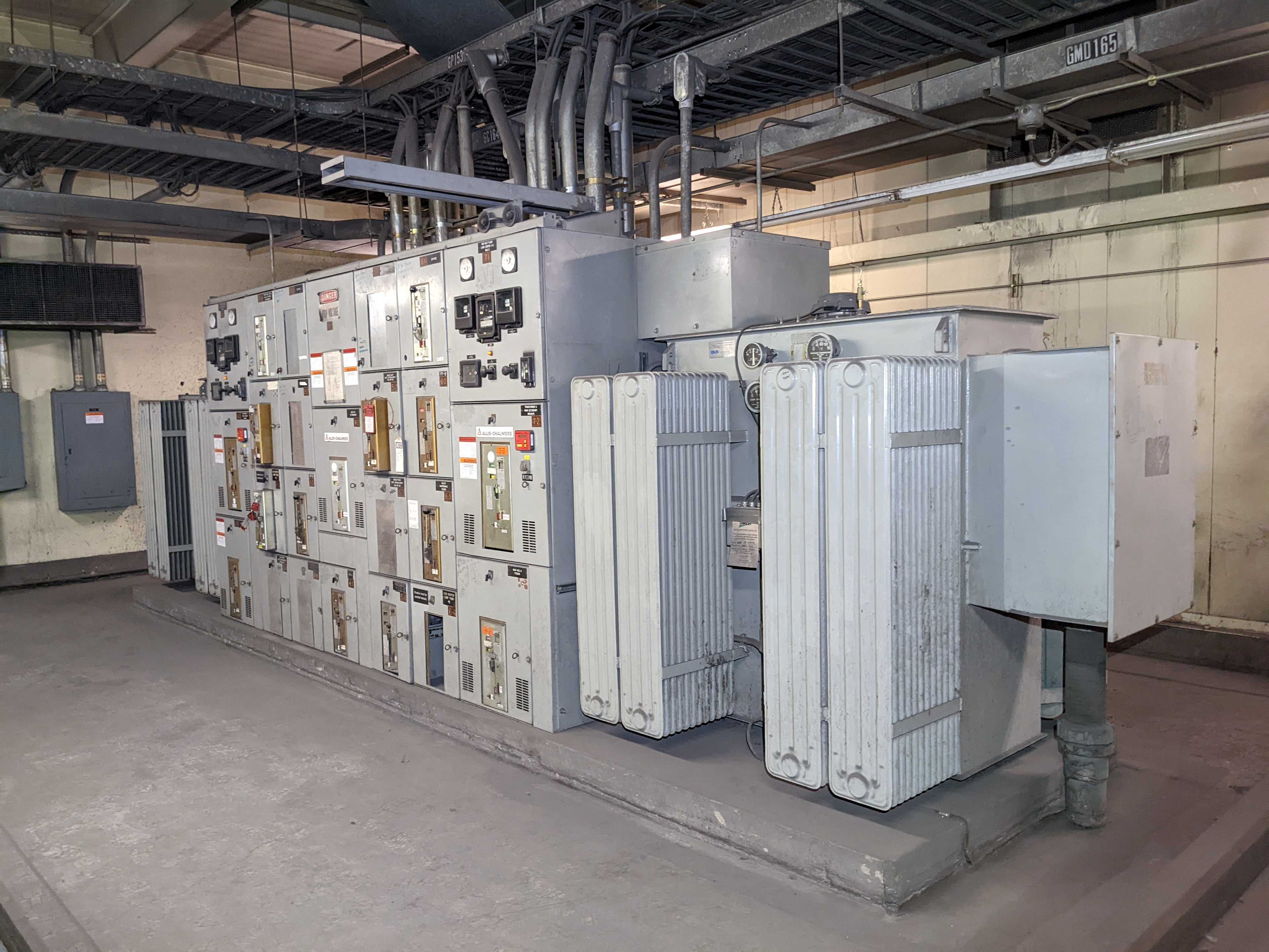 CONTROL CENTER WITH TRANSFORMERS - CONTROL TRANSFORMERS