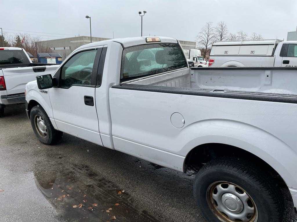 2014 FORD F150 XLT 4X2 REG. CAB PICKUP TRUCK - BUSES