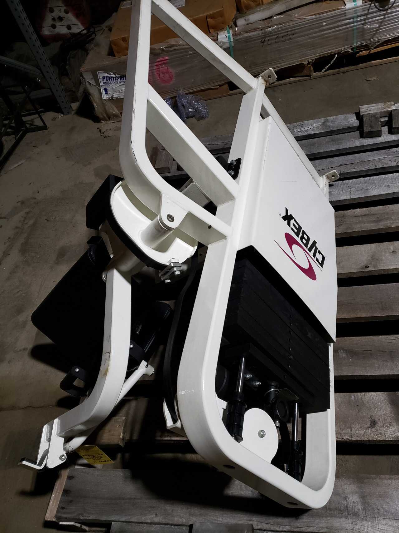 Fitness Equipment - Arm Curl - SAFETY EQUIPMENT