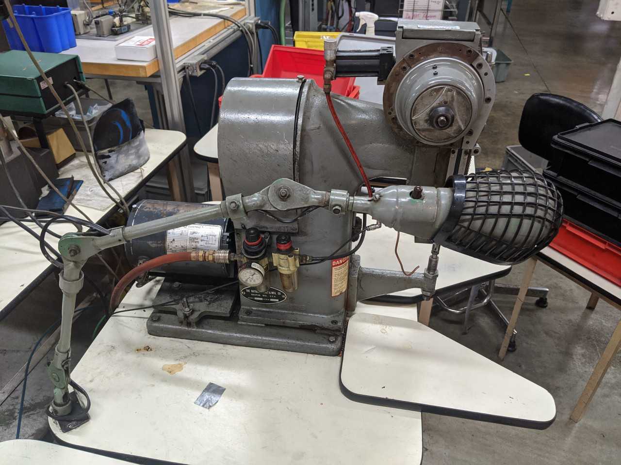 National Rivet Model B Single Head Riveter Machine - MACHINING ACCESSORIES & TOOLING