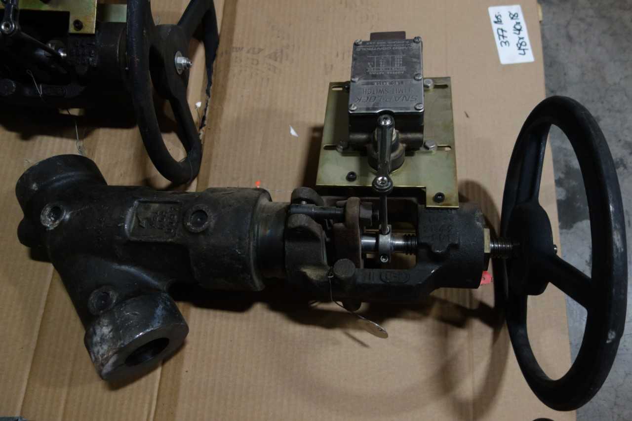 PALLET OF 1 1/2" - 2" GLOBE VALVES - GLOBE VALVE