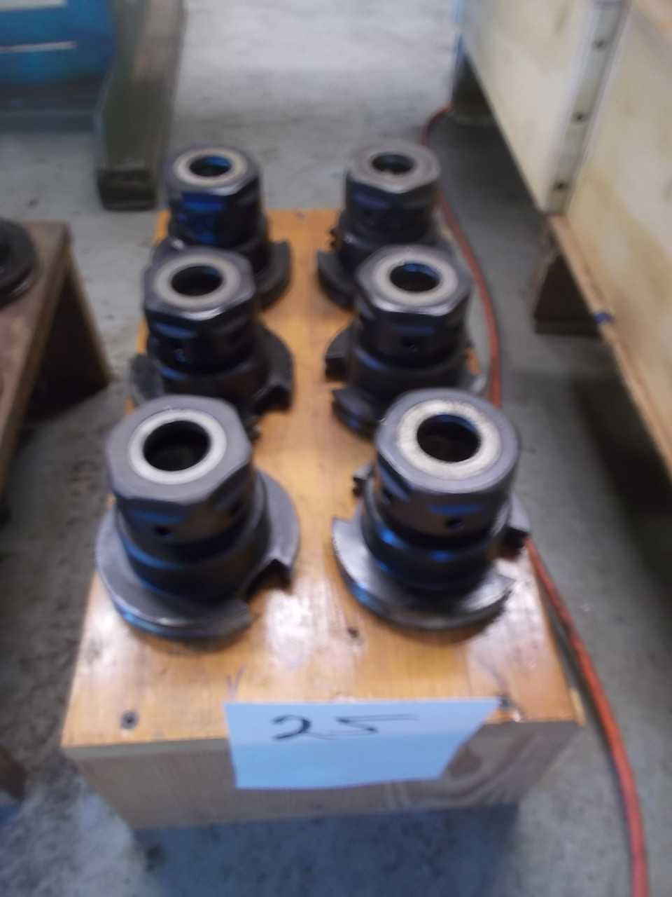 6 Valenite Cat 50 TG100 Collet Holders - MACHINING ACCESSORIES & TOOLING