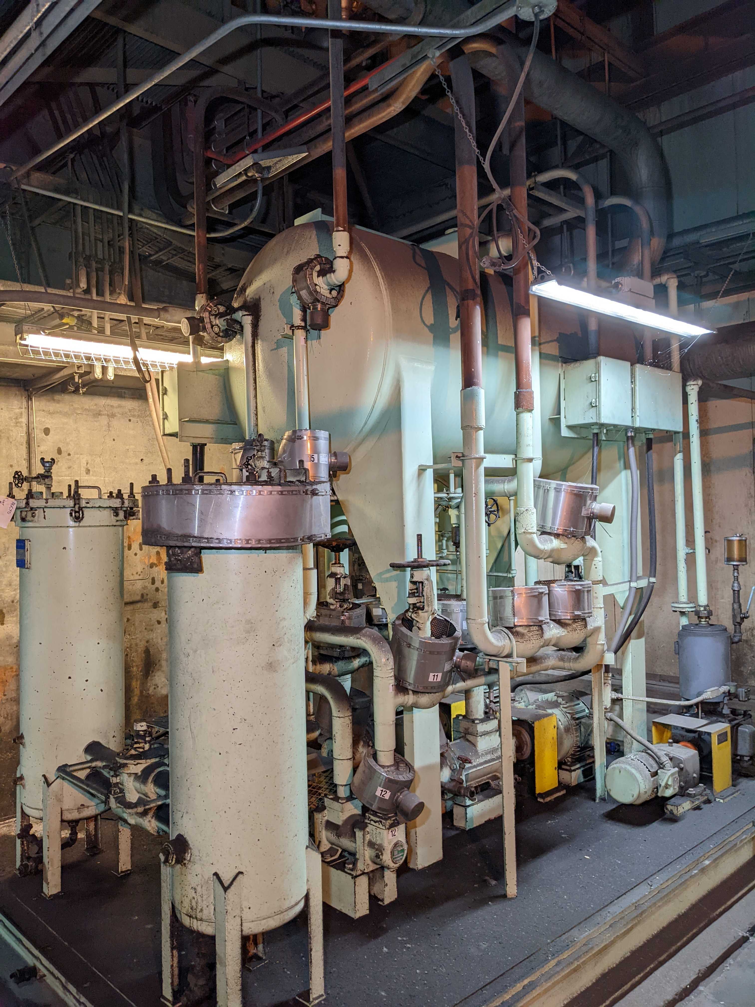 HYDROGEN SEAL OIL UNIT - OIL SEAL