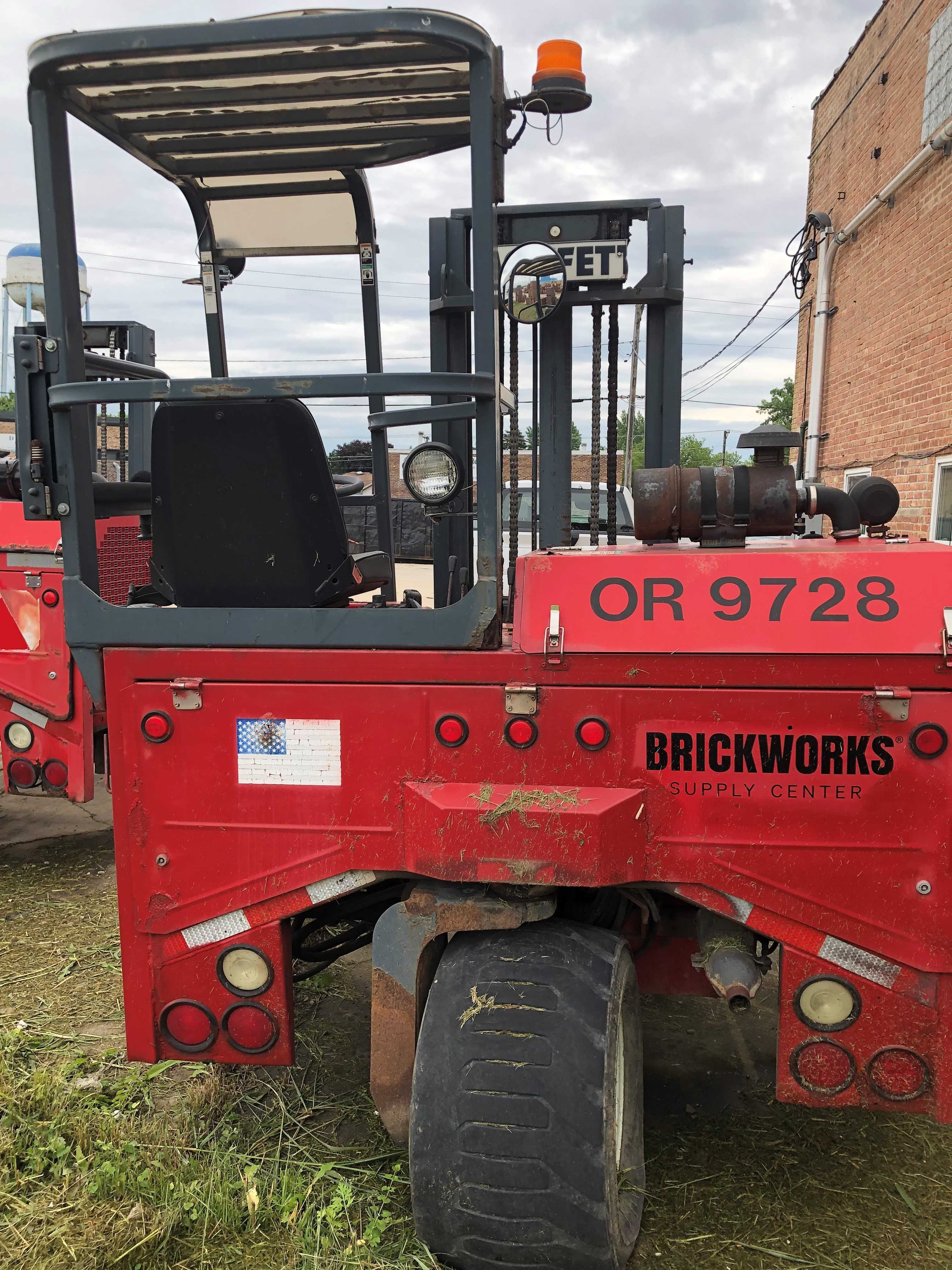 2000 MOFFETT M5000 SIT-DOWN FORKLIFT - SIT-DOWN FORKLIFTS