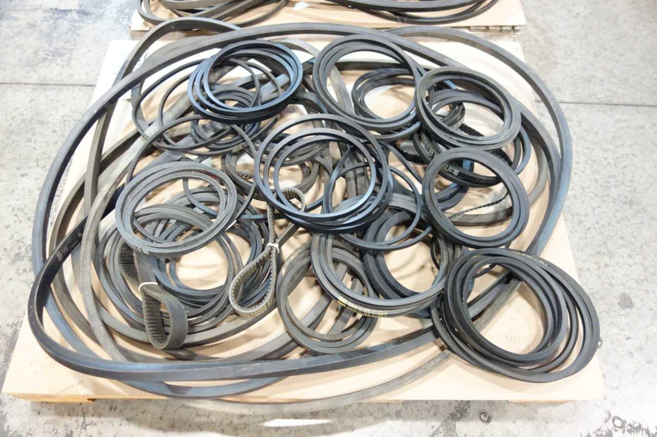 2 PALLETS OF ASSORTED V-BELTS- GATES, OPTIBELT, MEGADYNE - BELTS