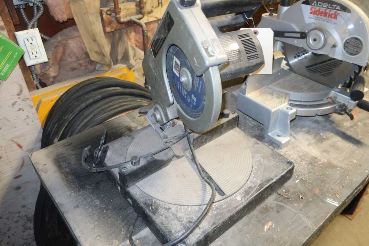 BLACK & DECKER 9425-04 COMPOUND MITER SAW TYPE 1 120V 60HZ 8A 3600RPM - ELECTRIC POWER TOOLS