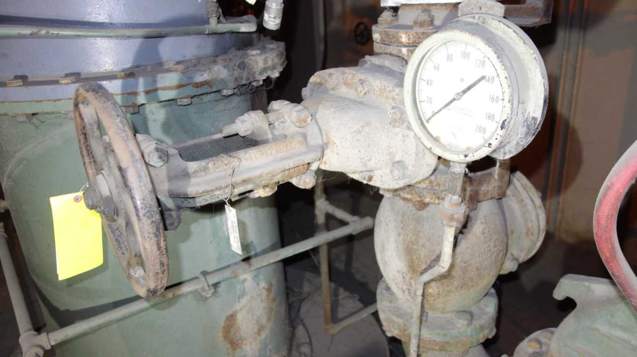 LOT OF 2 ASSORTED CRANE 150 STEEL VALVE, 6 IN CHECK VALVE, 6 IN GATE VALVE - VALVES