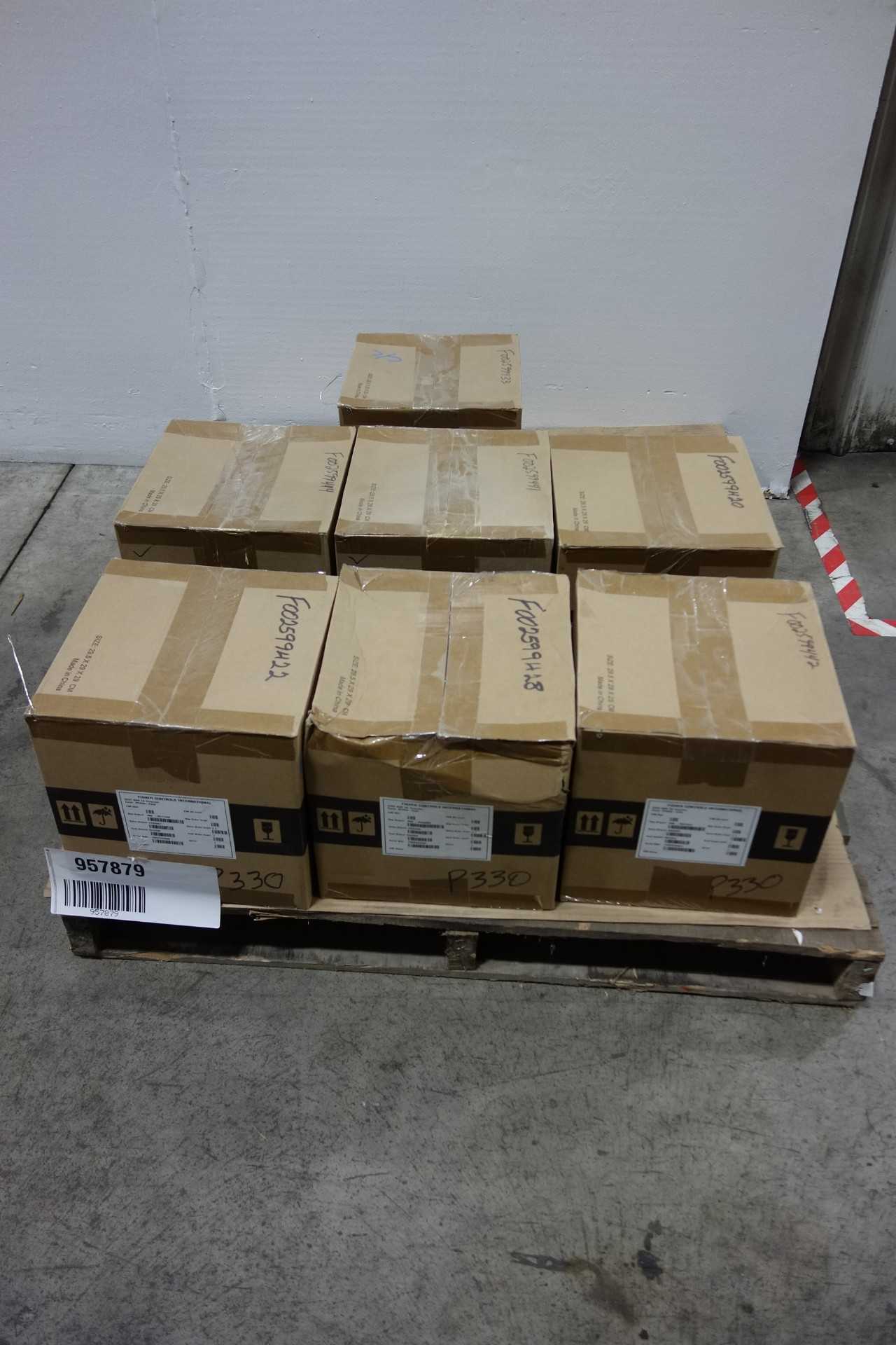 LOT OF 7 FISHER PNEUMATIC PRESSURE CONTROLLER - CONTROL VALVE
