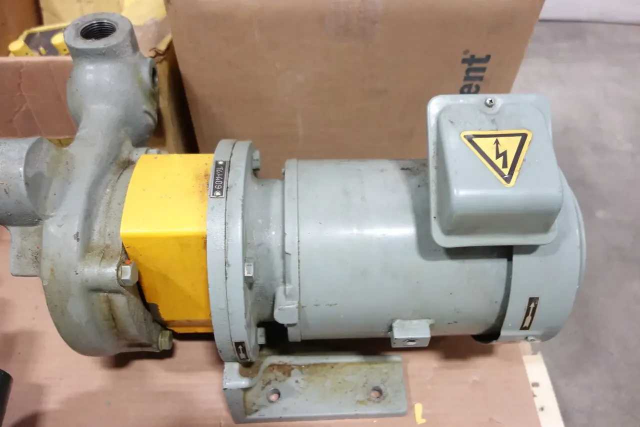 1 PALLET OF ASSORTED METERING PUMPS - METERING PUMP