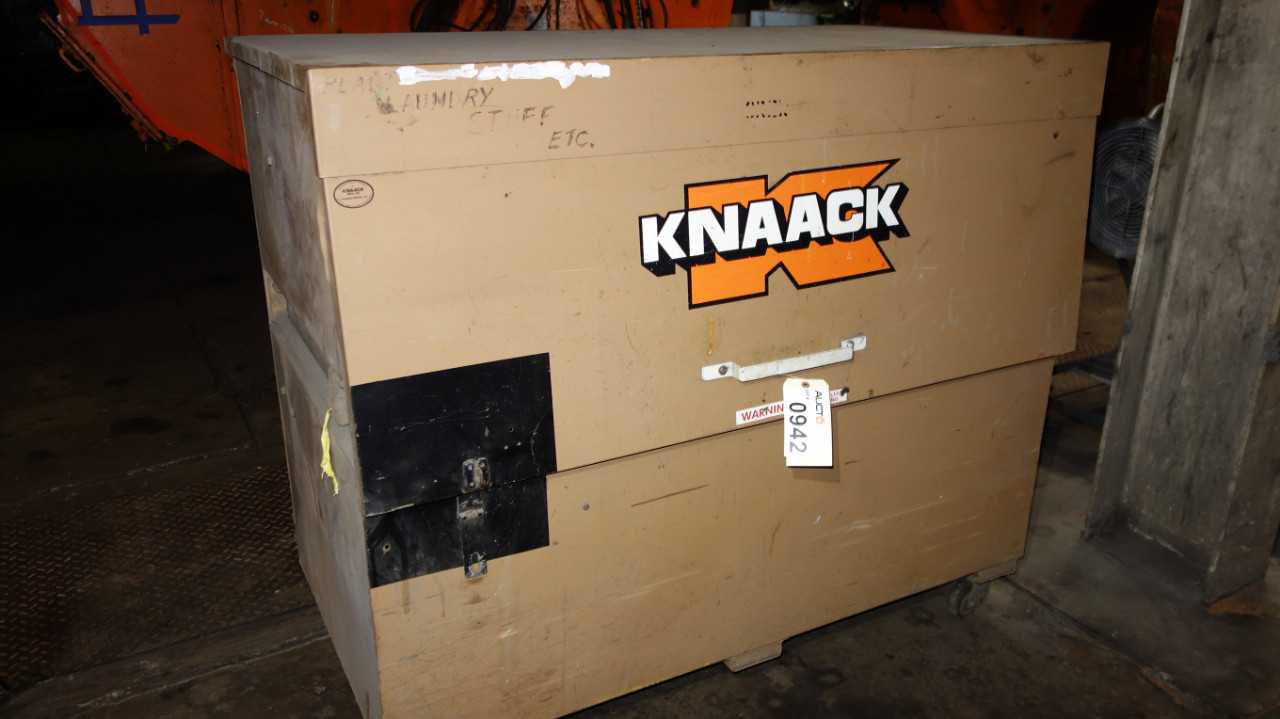 KNACK ROLLING JOB BOX WITH CONTENTS - MISCELLANEOUS