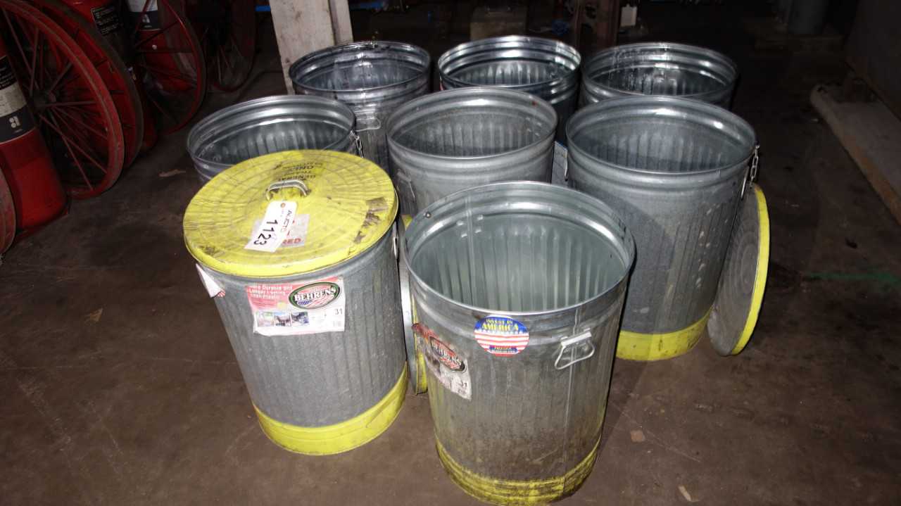 LOT OF 8 31GAL STEEL TRASH BINS - MATERIAL HANDLING