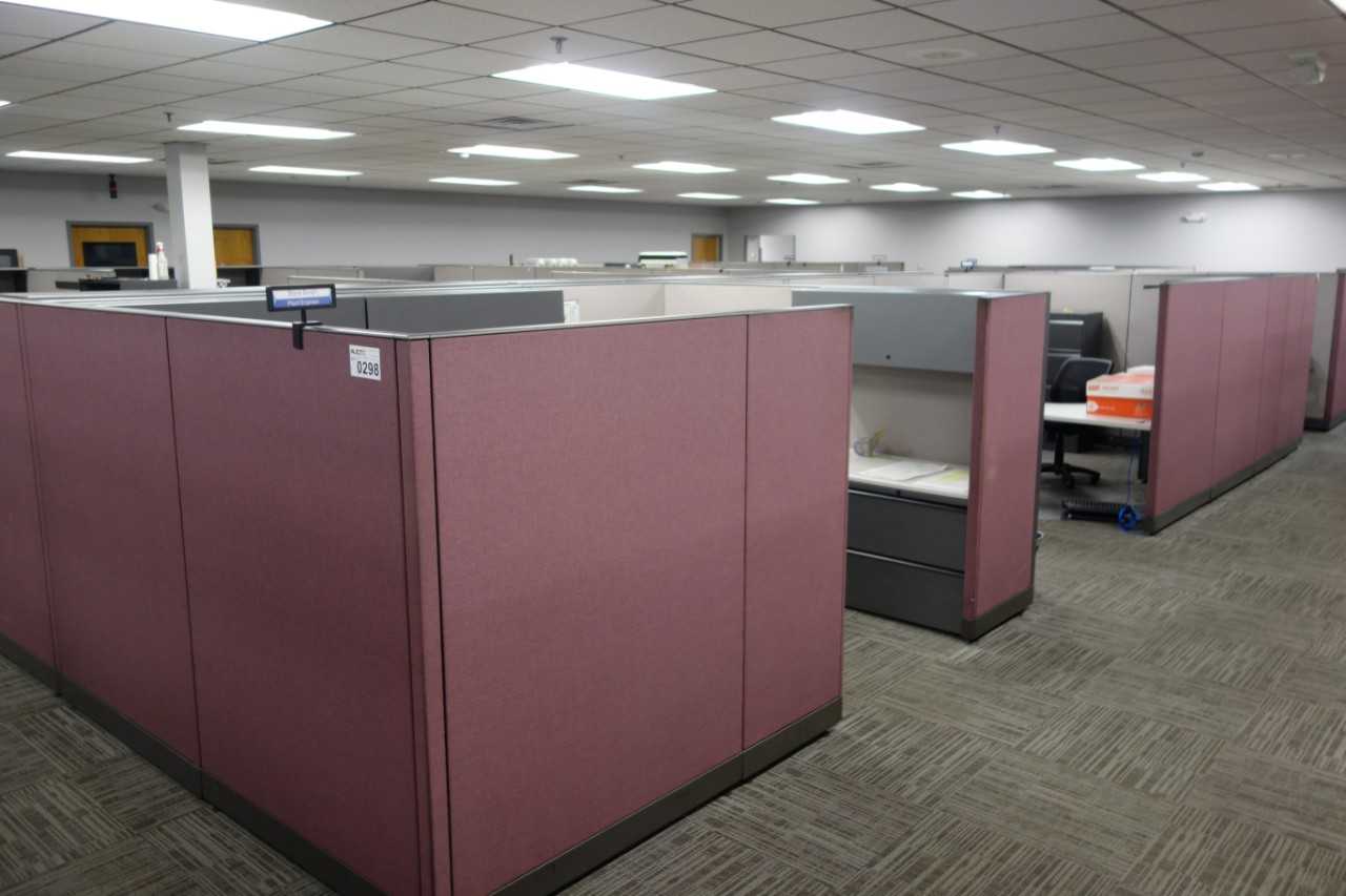 Assorted office cubicles with desks, cabinets, chairs (DELAYED REMOVAL) - PLANT & FACILITY