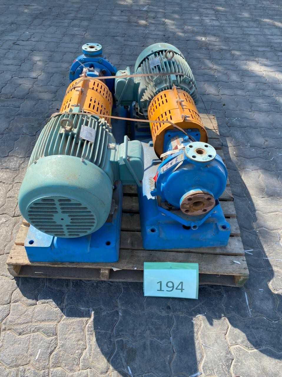 LOT OF 2 GOULDS PUMPS WITH MOTOR - ELECTRIC MOTORS