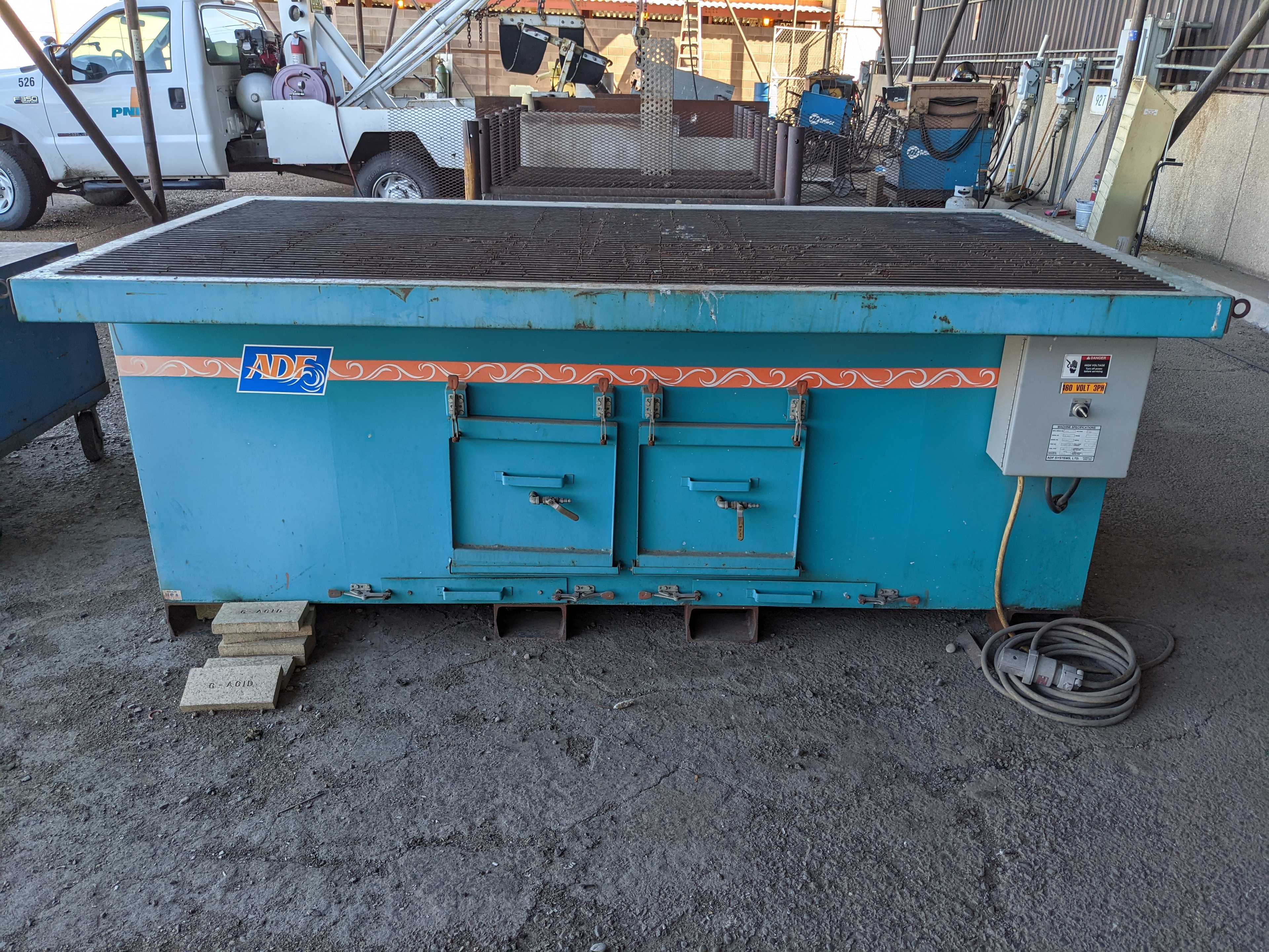 DOWN DRAFT TABLE - MACHINE TOOLING