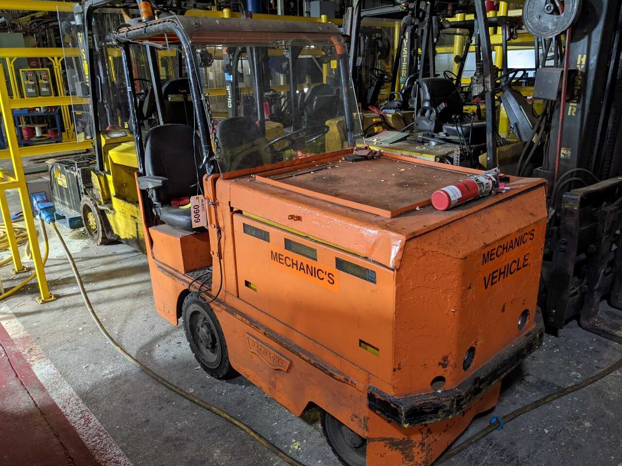 MERCURY 751 5,250-LB. CAPACITY MULE TUG - BUSES