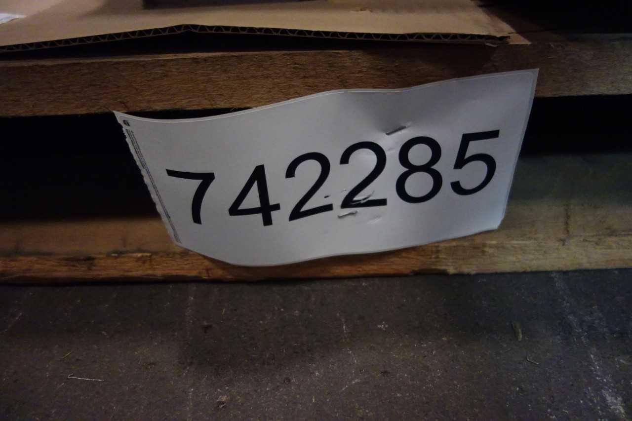 1 PALLET OF BALDOR SUPER-E XEX 30HP AC ELECTRIC MOTOR, GENERAL ELECTRIC 40HP AC MOTOR - ELECTRIC MOTORS