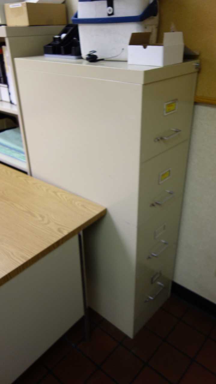 LOT OF FURNTURE, 2X CABINET, 1X TABLE - TOOL STORAGE