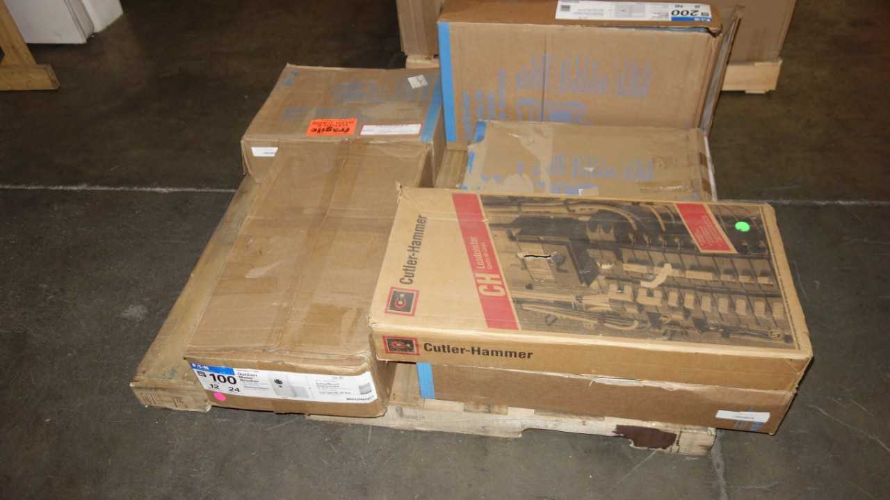 1 PALLET OF EATON 100A, 200A METER SOCKET BREAKER PANELS - CIRCUIT BREAKERS