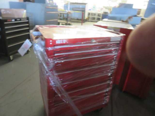 7 Drawer Tool Box Snap On - MISCELLANEOUS