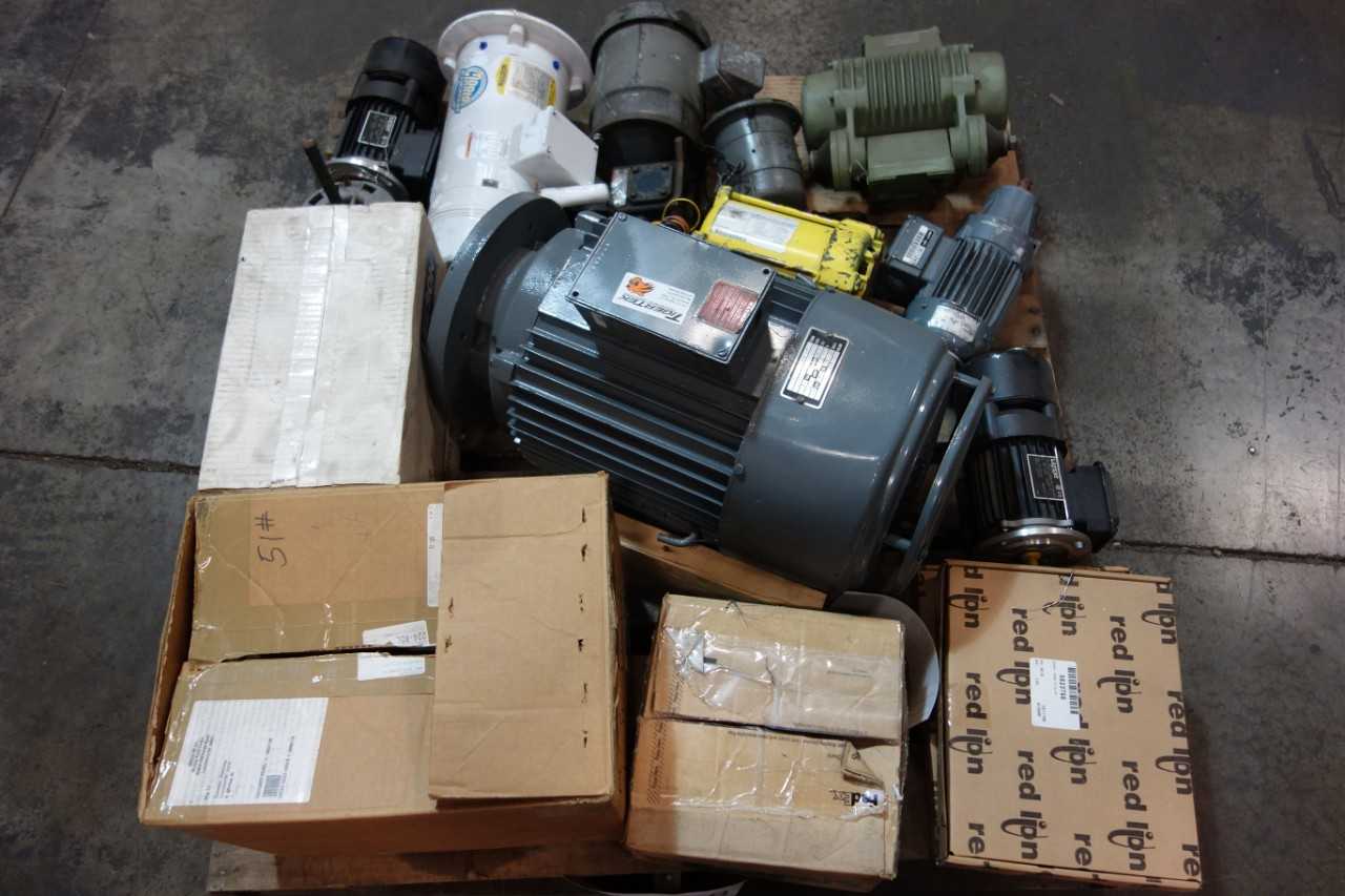 1 PALLET OF ASSORTED AC & DC MOTORS- GENERAL ELECTRIC, BALDOR, SIEMENS - ELECTRIC MOTORS