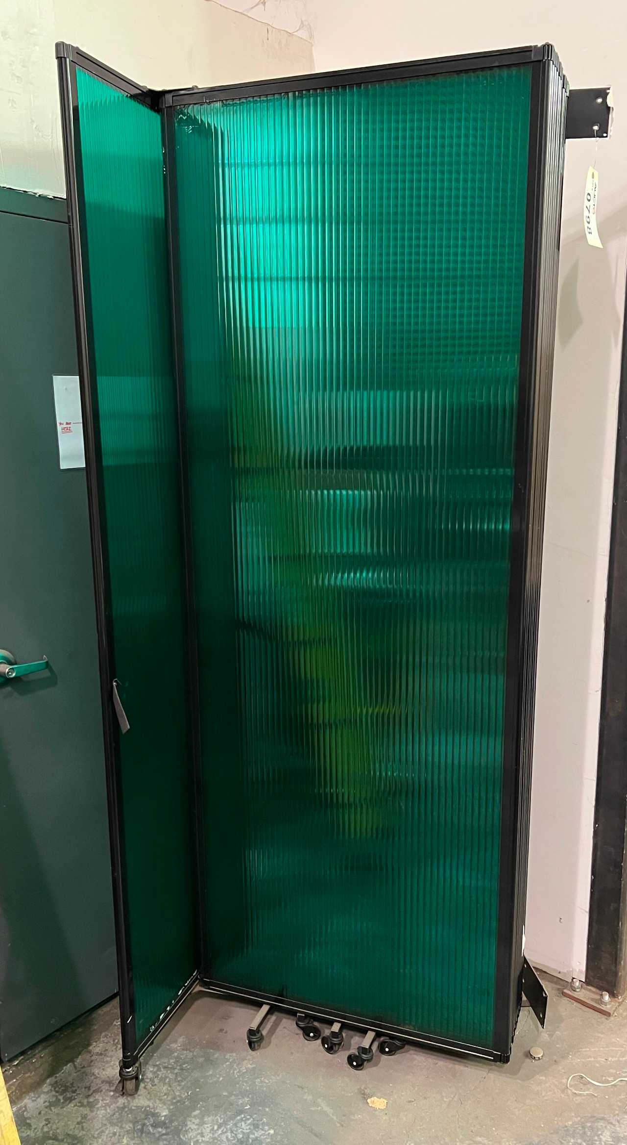 PORTABLE PRIVACY SCREEN 7' HEIGHT 2.5' WIDE PANELS - AUTOMATION & CONTROLS