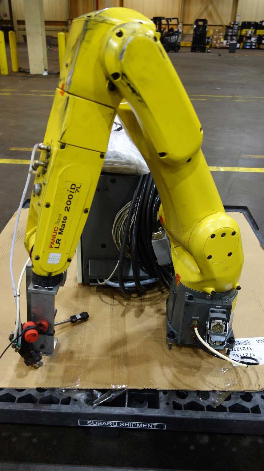FANUC LR MATE 200ID/7L R-30IB LONG REACH ROBOT, A05B-2651-B021 CONTROLLER, A05B-2255-C105 TEACH PENDANT, A05B-1142-B301 TYPE - INDUSTRIAL ROBOTS