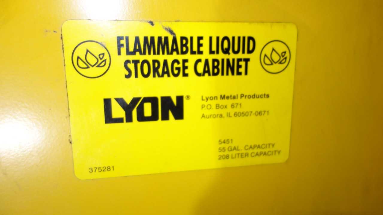 LYON 55GAL FLAMMABLE FIRE SAFETY LIQUID STORAGE CABINET 2 DOOR - SAFETY EQUIPMENT