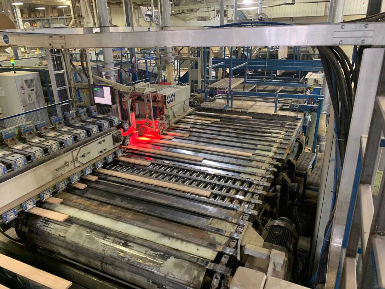 2002 OSI EndMatcher Woodworking Machine - PLANT & FACILITY EQUIPMENT