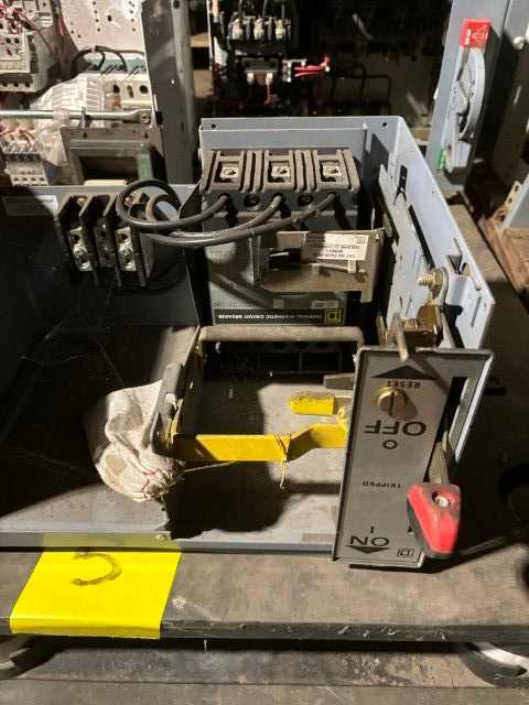 Bulk Lot of Electrical MCC Buckets & Switchgear, Including Allen Bradley, Square D, & Cutler Hammer - QTY 14 Pieces on 3 Pallets - ELECTRICAL COMPONENTS