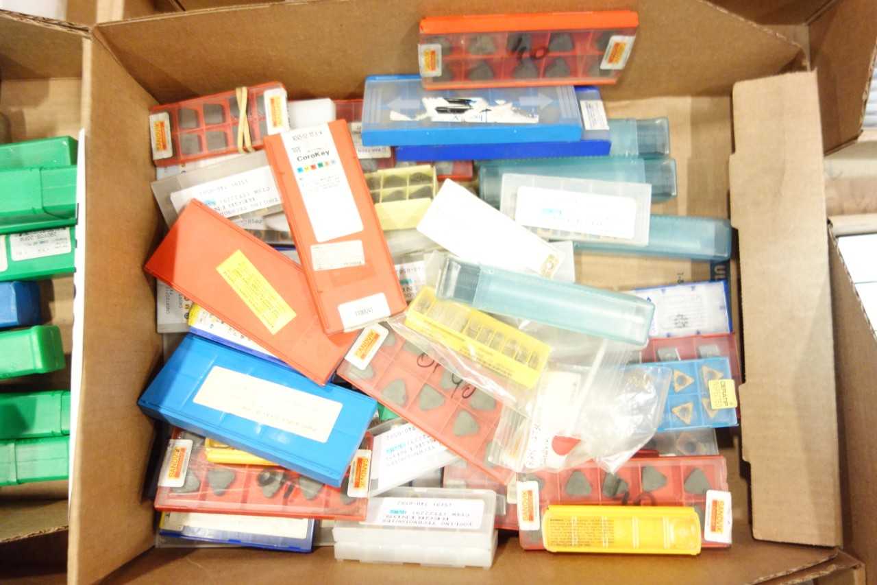 1 LOT OF ASSORTED CARBIDE INSERT TIPS- SANDVIK, KENNAMETAL, TOSHIBA, OSG - MACHINING ACCESSORIES & TOOLING