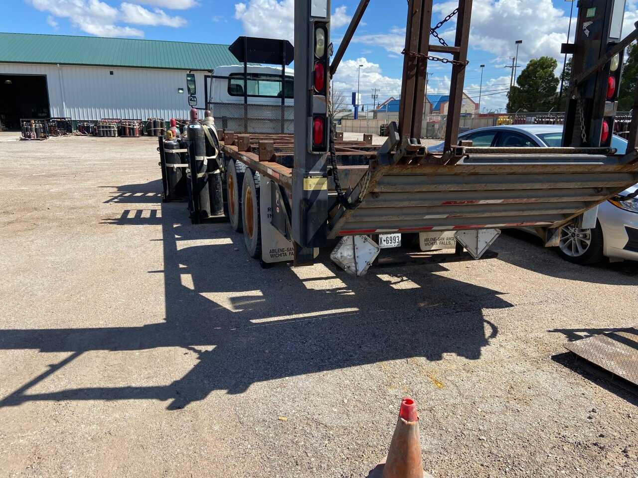 2008 International Pallet Truck - HYDRO EXCAVATOR TRUCKS