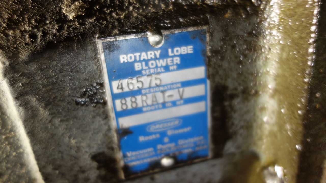 LOT OF 2 DRESSER ROOTS 88RAIV ROTARY LOBE BLOWERS - ROTARY LOBE BLOWER