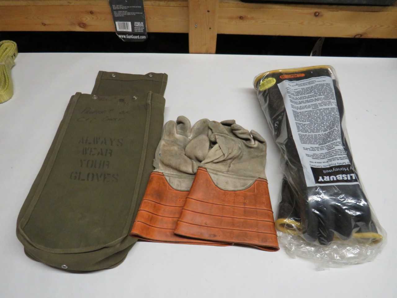 1 PAIR OF LTL CLASS 4 TYPE 1 D120 SIZE 10 HIGH VOLTAGE ELECTRICAL GLOVES - SAFETY EQUIPMENT