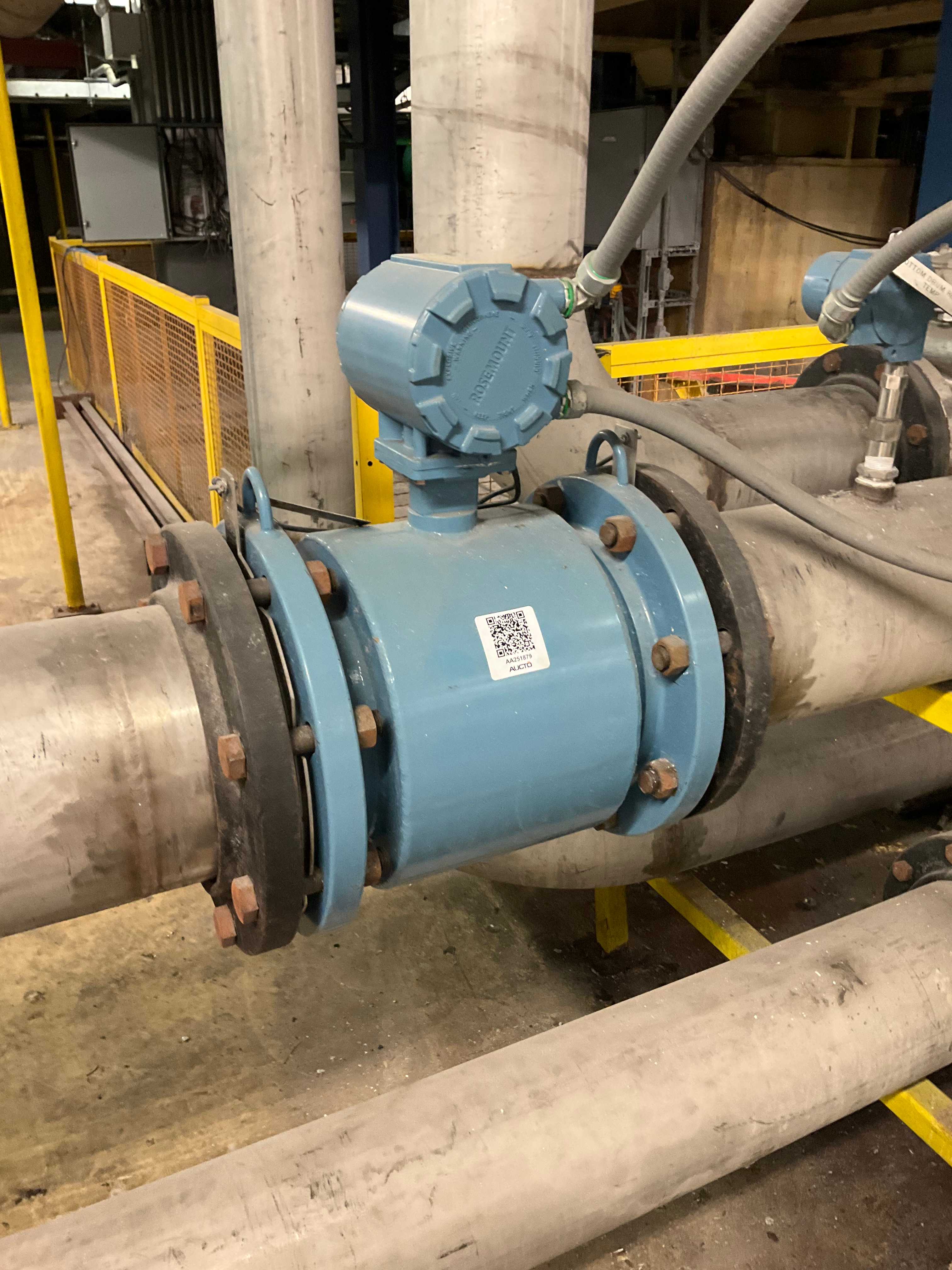 QTY 2: ROSEMOUNT FLOW TUBES WITH TRANSMITTERS - FLOW TRANSMITTER