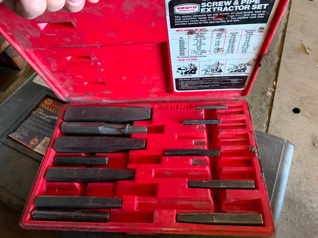 Screw & Pipe Extractor Set - ELECTRIC POWER TOOLS