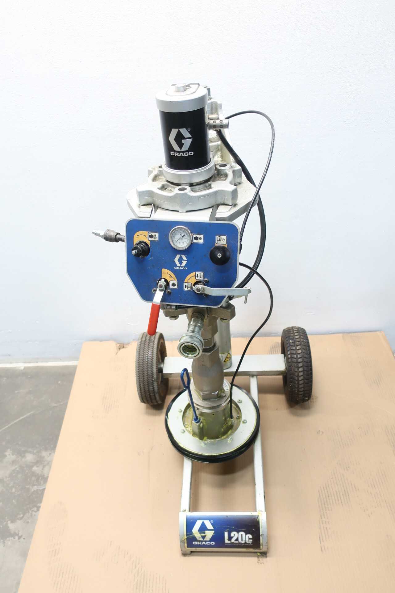 GRACO L20C 5:1 CART MOUNTED SUPPLY UNIT - ROLLING CARTS