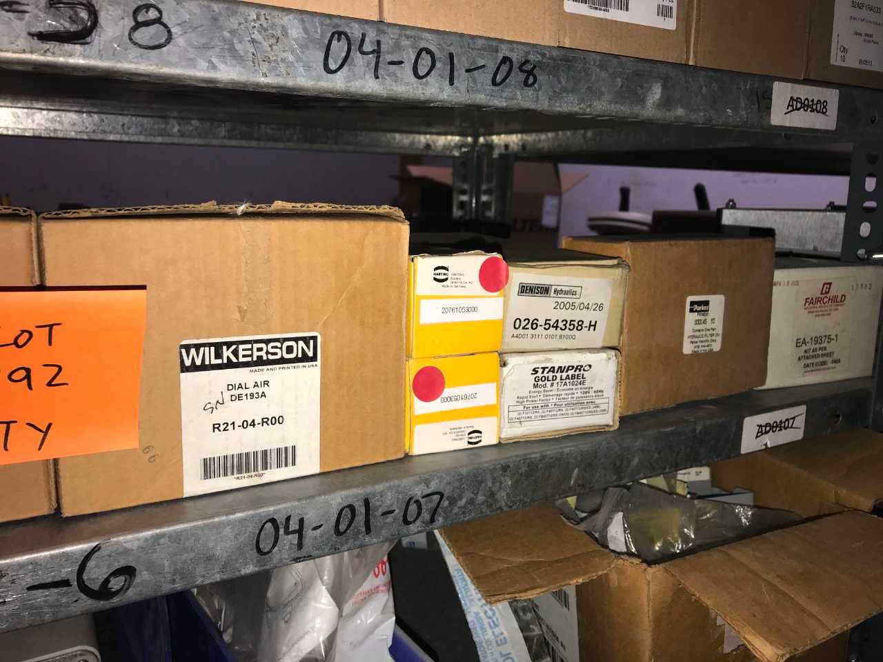 HYDRAULIC VALVES AND PARTS (QTY 12) - HYDRAULIC VALVE