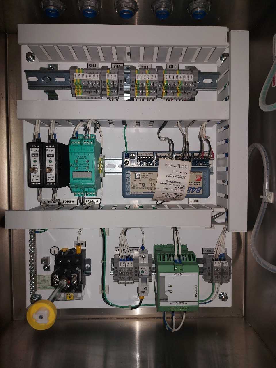 ELECTRICAL TRANSMITTER PANEL WITH ELECTRICAL CONTROLS - ELECTRICAL COMPONENTS