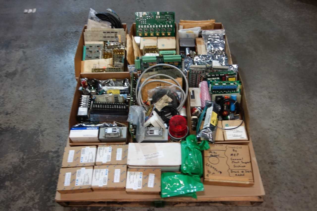 1 PALLET OF ASSORTED ELECTRICAL-CABLE-WIRE, CONTROL BOARDS, SENSOR CONTROLS, PILOT LIGHTS- SICK, ALLEN BRADLEY, EATON - AUTOMATION & CONTROLS