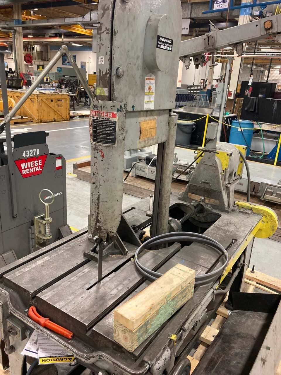Vertical Tilt Frame Bandsaw (2491269) St. Louis - TUBE & BAR STRAIGHTENERS