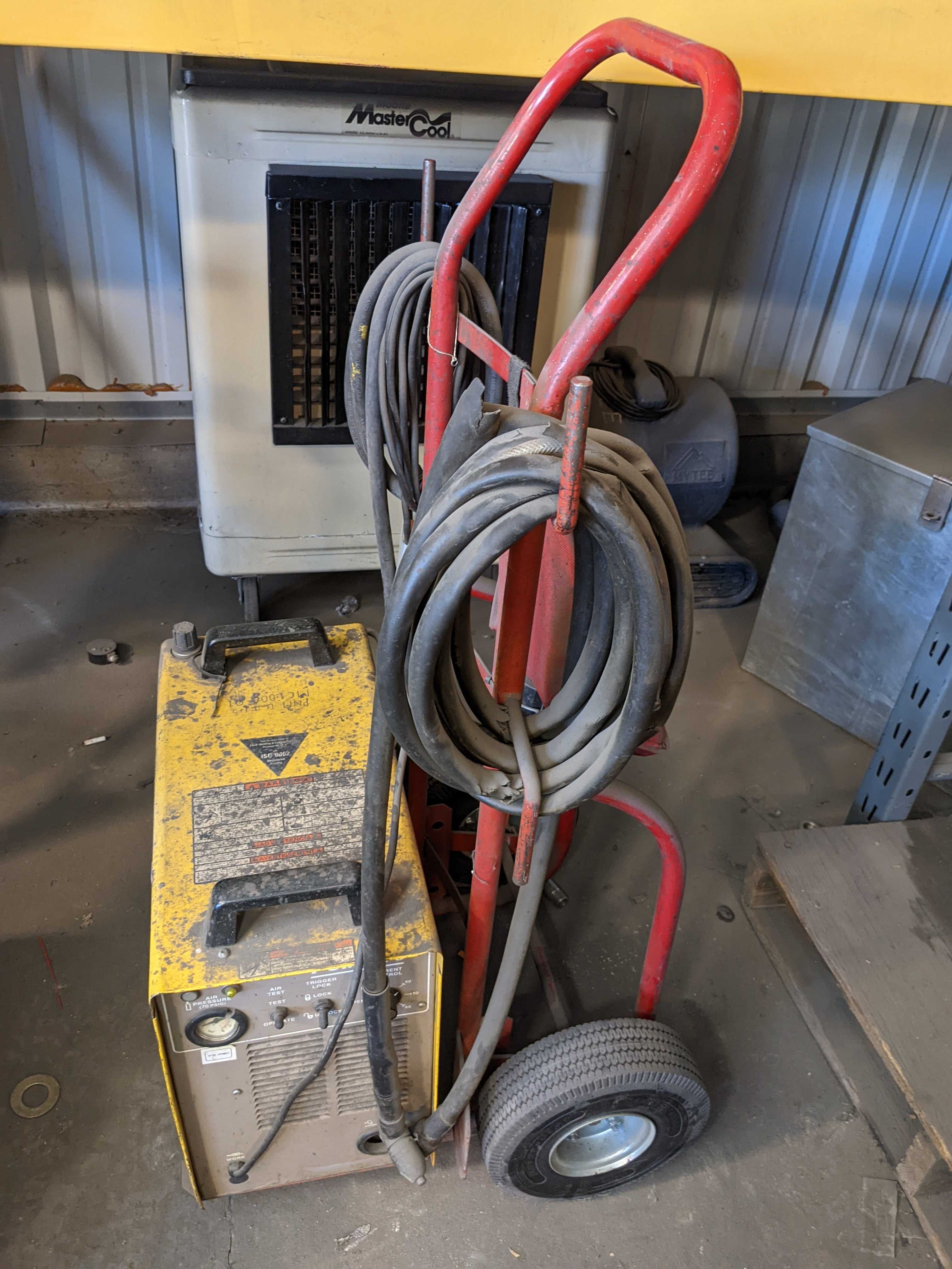WELDER - PORTABLE PLASMA CUTTERS