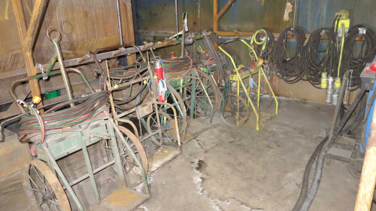 LOT OF 5 TORCHING/CUTTING CARDS WITH HOSES, CABLES - MISCELLANEOUS